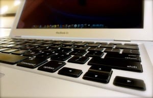 12 Mac keyboard shortcuts 300x193 Mac OS X: All the basics, plus more than 25 tips & how tos