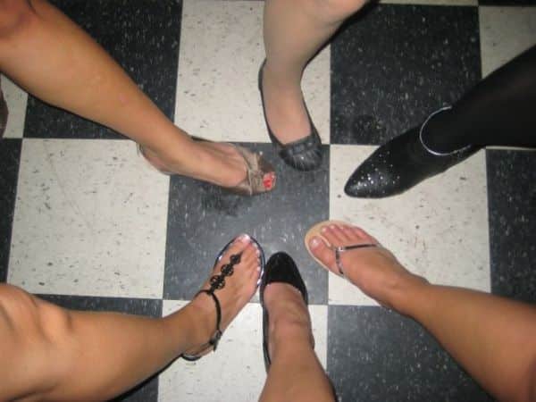 Feet in a circle on Facebook 10 tacky things to avoid posting on Facebook