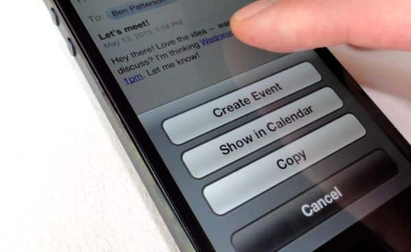 Create an iPhone event directly from email iPhone/iPad tip: Create a calendar event or contact directly from email