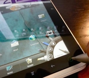 Hands-on with the HTC Flyer's (nifty) stylus