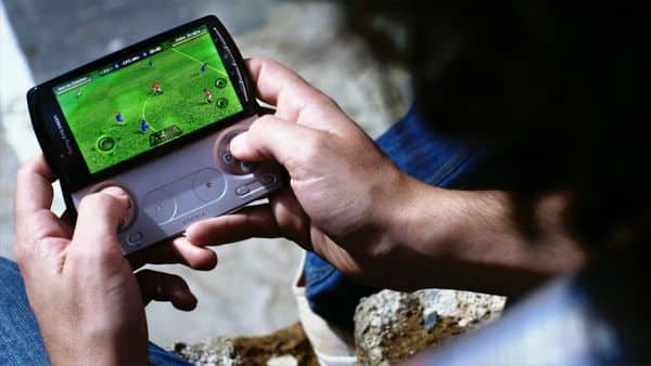 Sony Ericsson's Xperia Play gaming phone slated for May 26 on Verizon Wireless