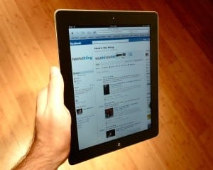 Official Facebook app headed for the iPad, NYT reports