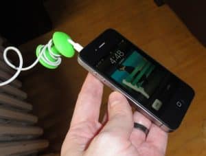 AppleCore cord organizer keeps earbuds from tying themselves into knots