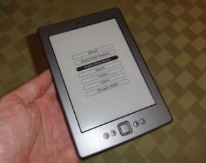Hands-on with the new $75 Kindle: small, light, easy to read, and cheap
