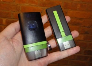 Portable AirStash flash drive wirelessly shares media files with your iPhone or iPad