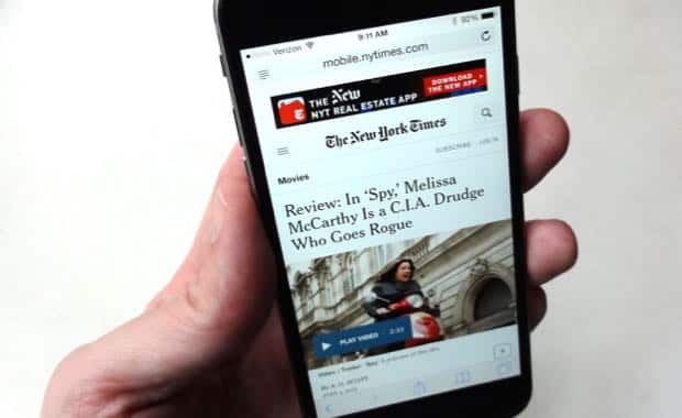 iOS tip: Forward an entire article via email, not just the link