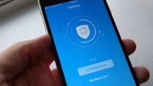 block calls - how to block scam and spam callers on your iPhone. TrueCaller call-blocking app for iOS