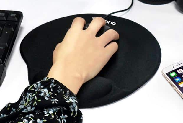 VicTsing Mouse Pad with Gel Wrist Rest