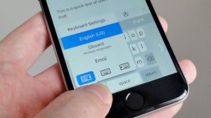 iOS 11 tricks one-handed typing