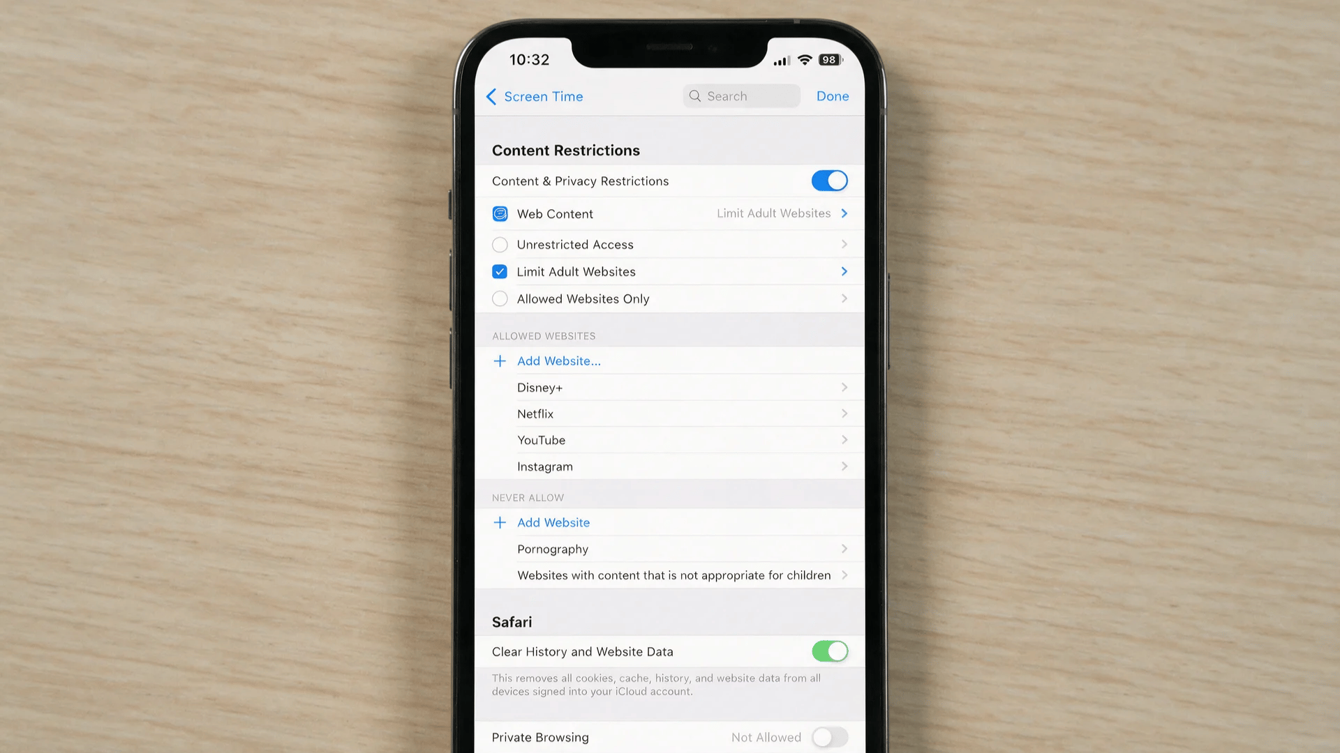 iPhone Screen Time settings showing how to turn off private browsing on iphone with Safari restrictions enabled